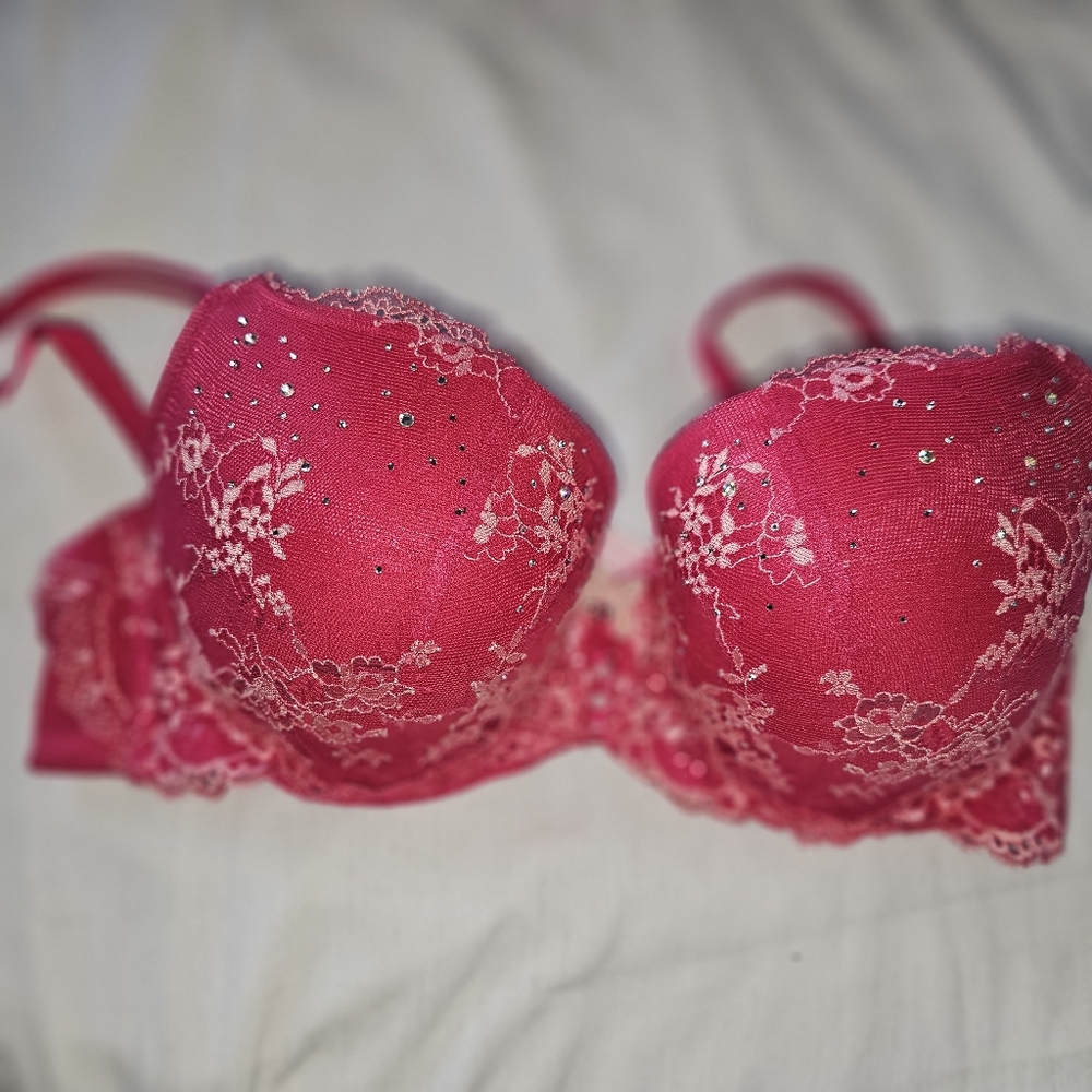 Dream Angels Rhinestone Embellished Victoria's Secret 34D Bra Padded Demi lace
